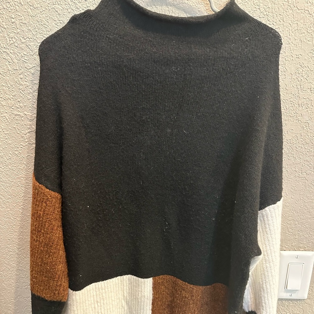 Women’s Turtleneck Colorblock Sweater Dress size Medium